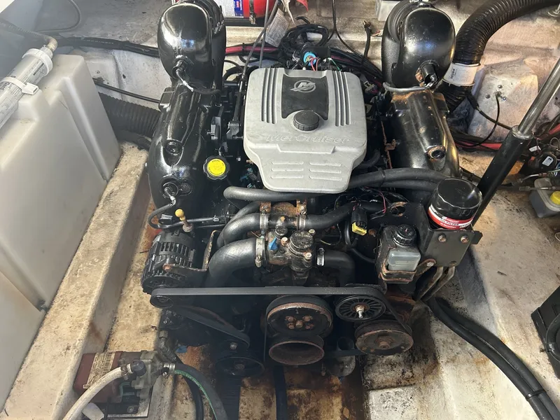 Slide: The Image of Sea Ray 280 Sundancer 2015 - 7763389