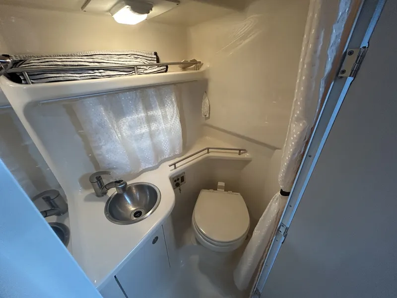 Slide: The Image of Sea Ray 280 Sundancer 2015 - 7763382