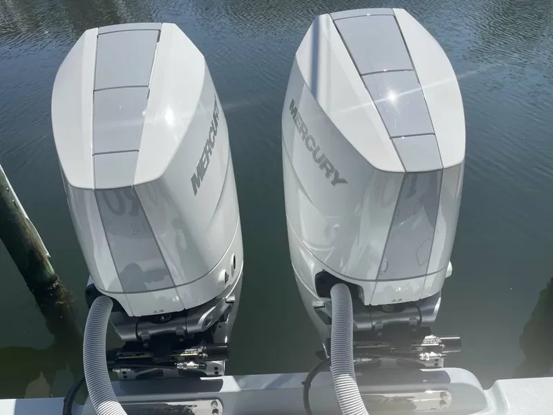 Slide: The Image of Valhalla Boatworks V-33 2025 - 7766098