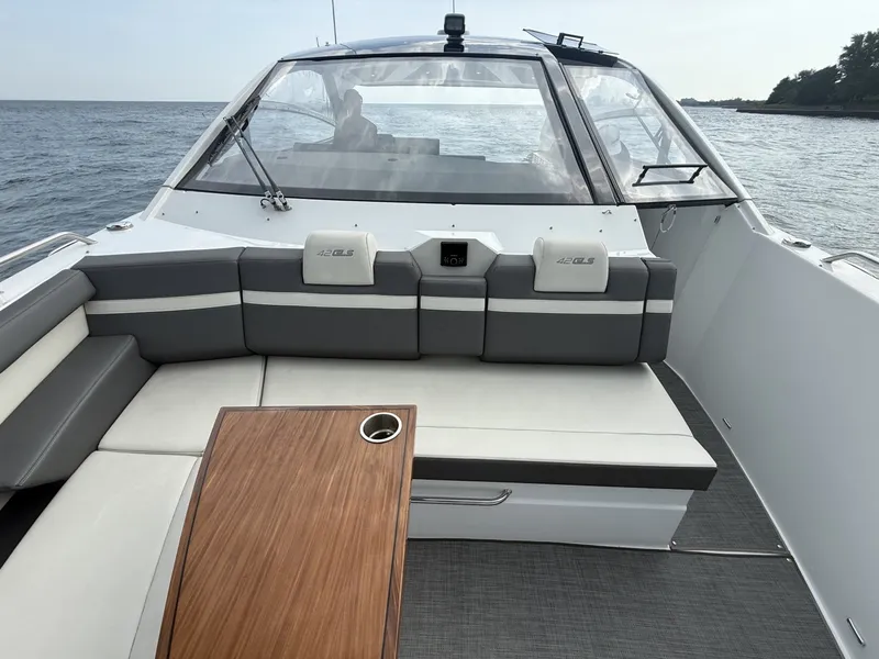 Slide: The Image of Cruisers 42 GLS OB 2021 - 7660199