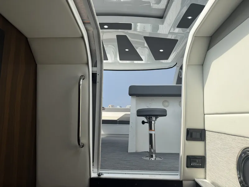 Slide: The Image of Cruisers 42 GLS OB 2021 - 7660179