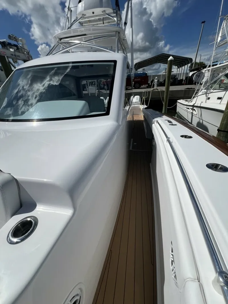 Slide: The Image of Queen/Smith Custom 53 - Exterior 2023 Queen/Smith Custom 53 - 7720646