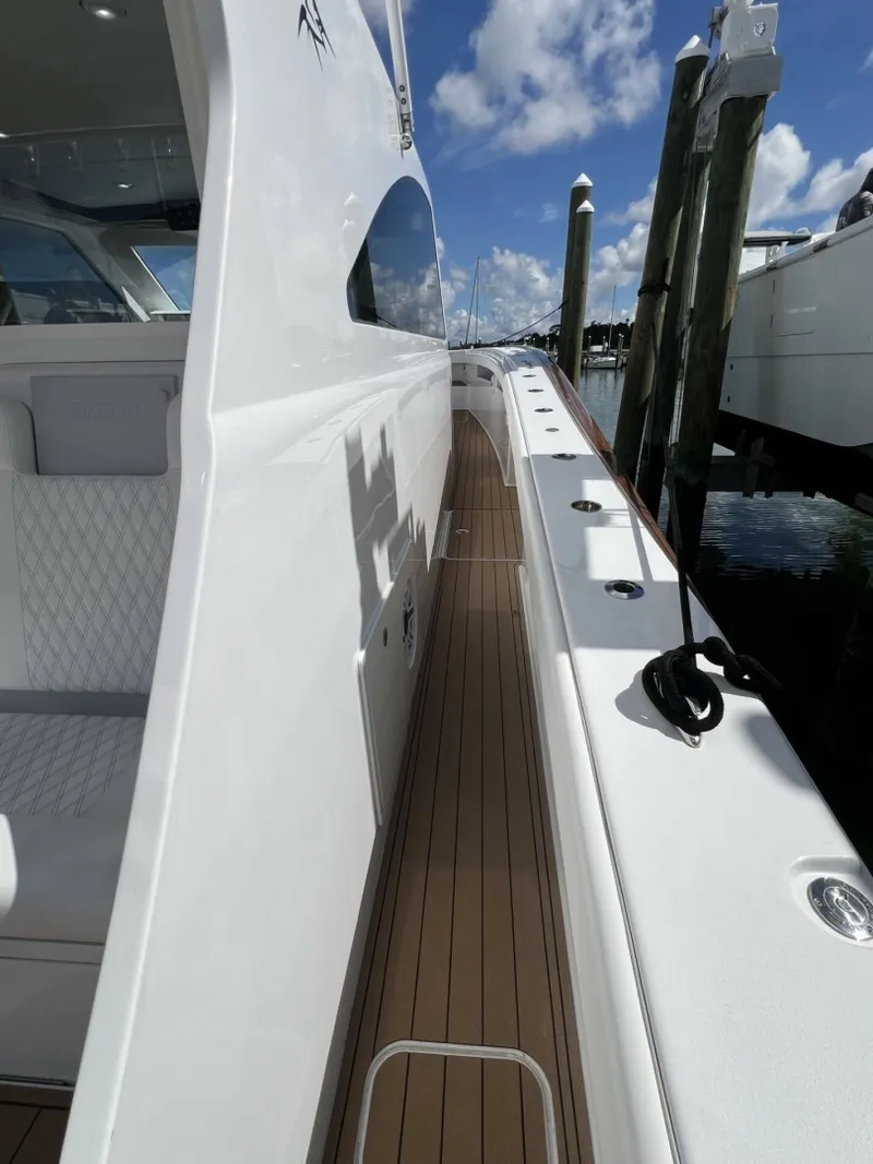 Slide: The Image of Queen/Smith Custom 53 - Exterior 2023 Queen/Smith Custom 53 - 7661426