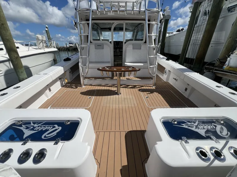 Slide: The Image of Queen/Smith Custom 53 - Cockpit 2023 Queen/Smith Custom 53 - 7661422