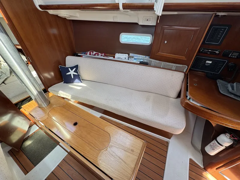 Slide: The Image of Beneteau 33 2004 - 7662178