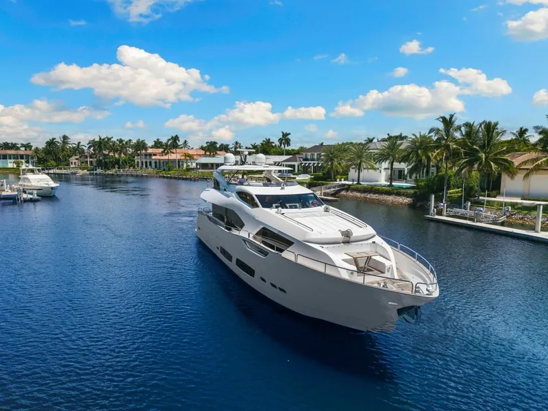Slide: The Image of Starboard Bow Aerial Profile 2018 Sunseeker 95 Motoryacht JUST ONE MORE - 7762143