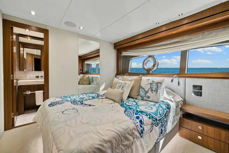 Slide: The Image of 2018 Sunseeker 95 Motoryacht JUST ONE MORE - 7762105