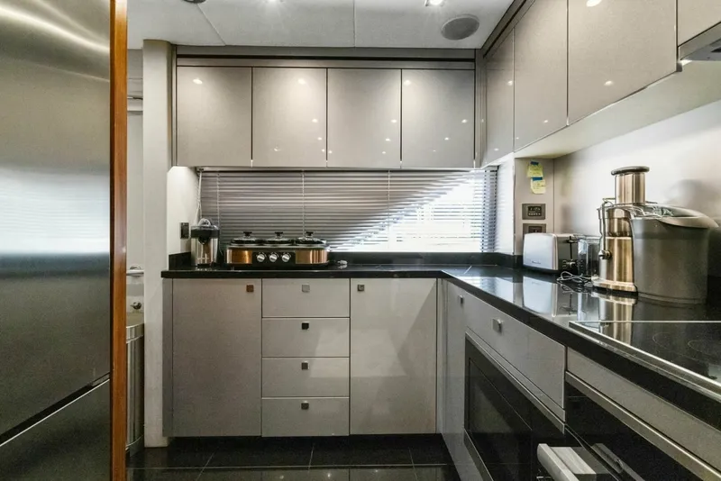 Slide: The Image of Galley 2018 Sunseeker 95 Motoryacht JUST ONE MORE - 7762097