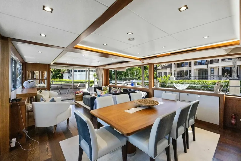 Slide: The Image of Dining Area 2018 Sunseeker 95 Motoryacht JUST ONE MORE - 7762093