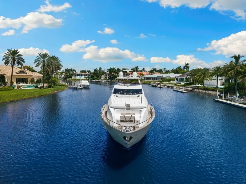 Slide: The Image of Bow Aerial Profile 2018 Sunseeker 95 Motoryacht JUST ONE MORE - 7762145