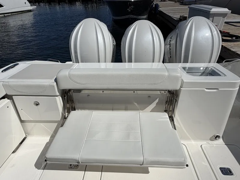 Slide: The Image of Pursuit OS 355 Offshore 2023 - 7664896