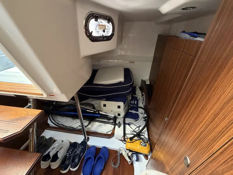 Slide: The Image of Pursuit OS 355 Offshore 2023 - 7664870
