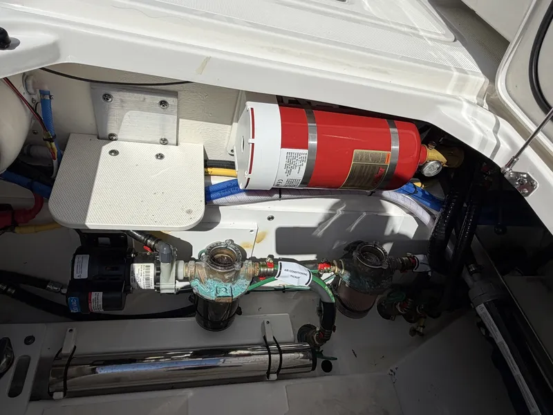 Slide: The Image of Pursuit OS 355 Offshore 2023 - 7664902