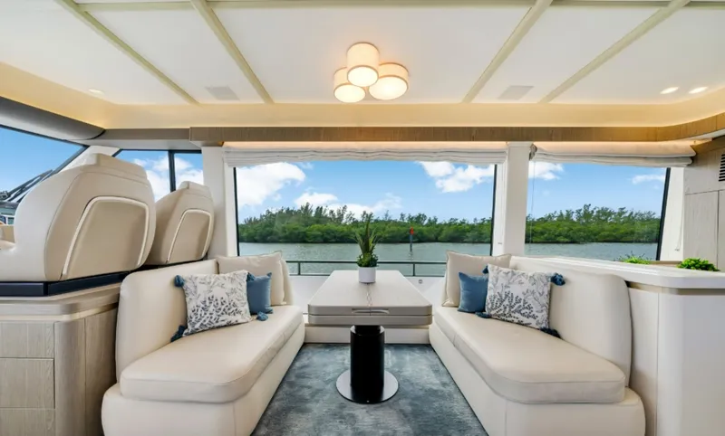 Slide: The Image of Azimut Magellano 60 2024 - 7665111