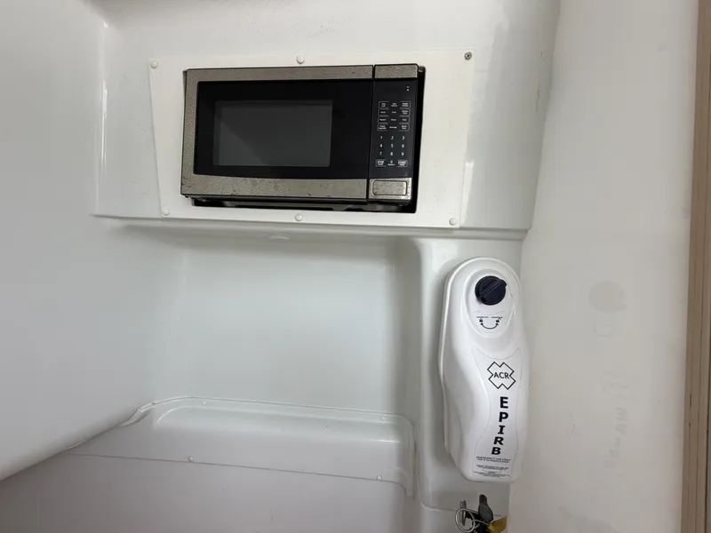 Slide: The Image of Yellowfin 42 Offshore 2012 - 7665742