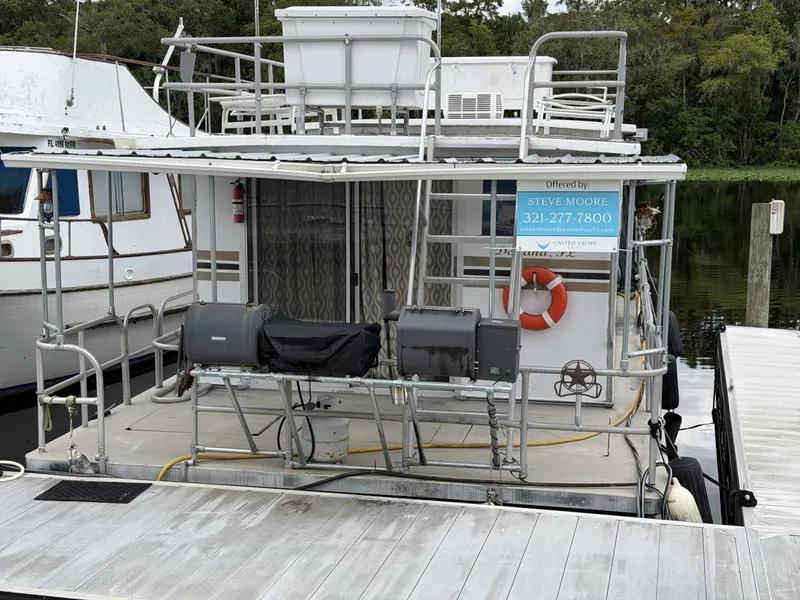 Slide: The Image of Leisure Kraft Boats House Boat 1988 - 7665820