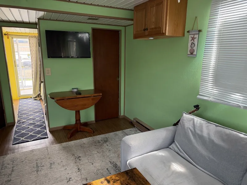 Slide: The Image of Leisure Kraft Boats House Boat 1988 - 7665848