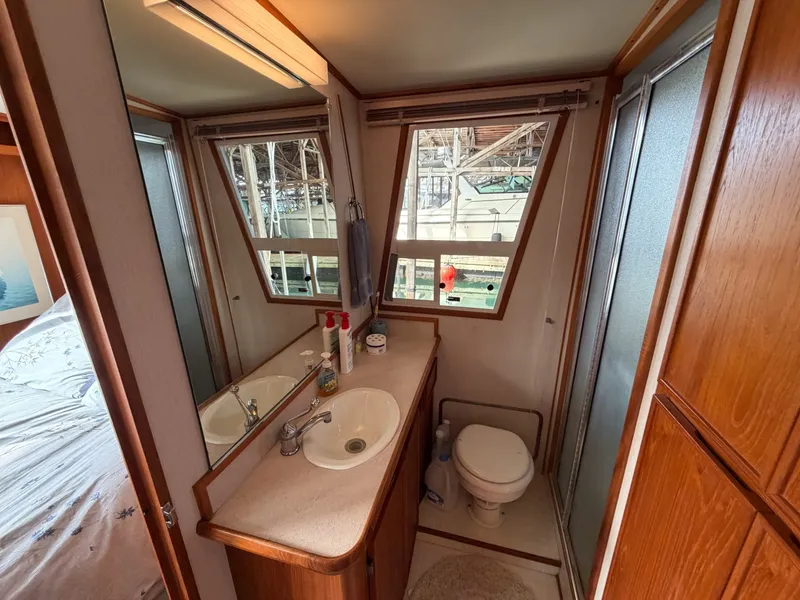 Slide: The Image of Cruise-A-Home Corsair 4200 1990 - 7724352