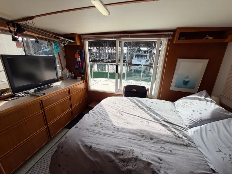 Slide: The Image of Cruise-A-Home Corsair 4200 1990 - 7724350