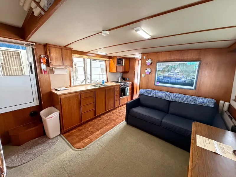Slide: The Image of Cruise-A-Home Corsair 4200 1990 - 7724358