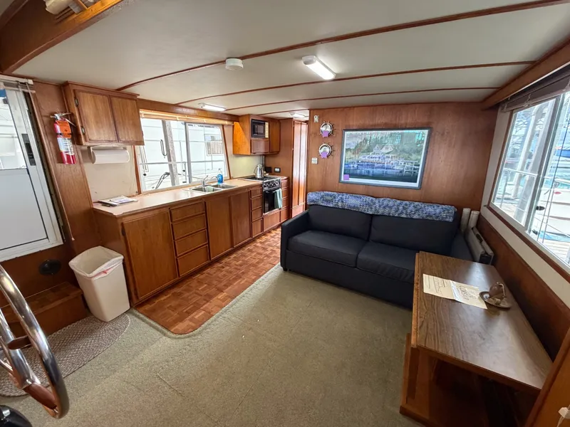 Slide: The Image of Cruise-A-Home Corsair 4200 1990 - 7724368