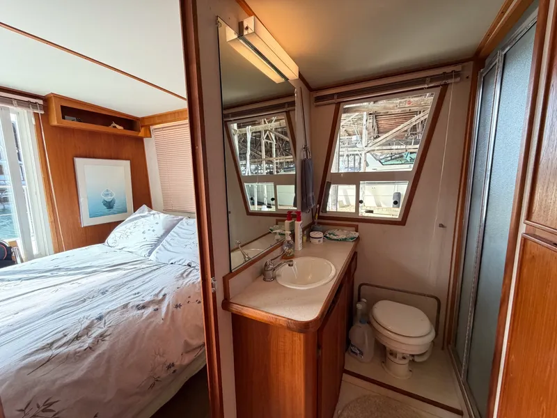 Slide: The Image of Cruise-A-Home Corsair 4200 1990 - 7724347