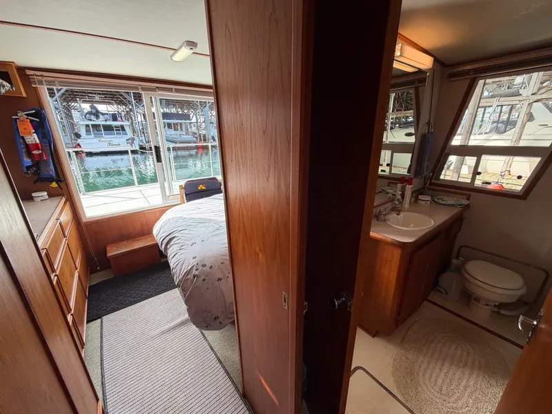 Slide: The Image of Cruise-A-Home Corsair 4200 1990 - 7724346
