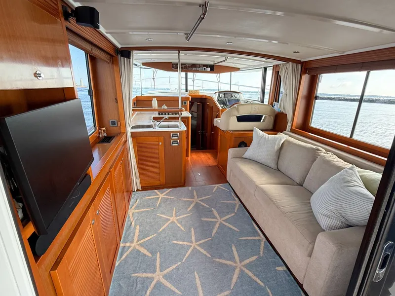 Slide: The Image of Beneteau Swift Trawler 44 2015 - 7669335