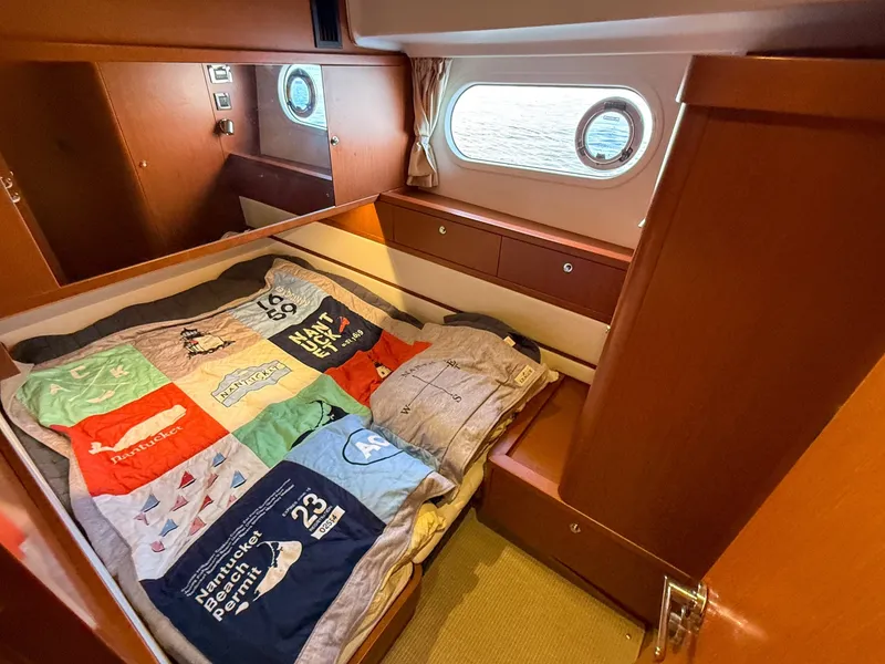Slide: The Image of Beneteau Swift Trawler 44 2015 - 7669377