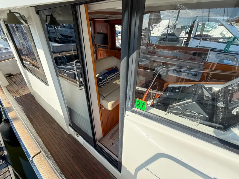 Slide: The Image of Beneteau Swift Trawler 44 2015 - 7669384