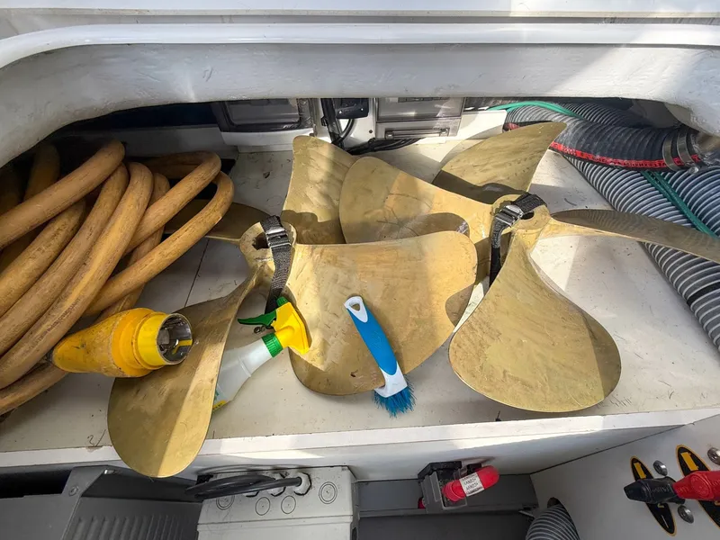Slide: The Image of Beneteau Swift Trawler 44 2015 - 7669285
