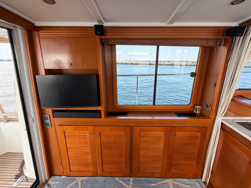 Slide: The Image of Beneteau Swift Trawler 44 2015 - 7669339