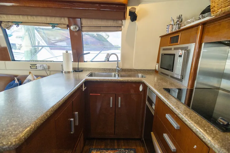 Slide: The Image of Carver Yachts Voyager SE 2007 - 7669683