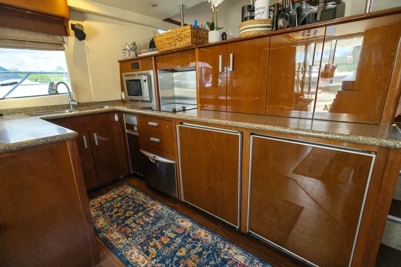 Slide: The Image of Carver Yachts Voyager SE 2007 - 7669685