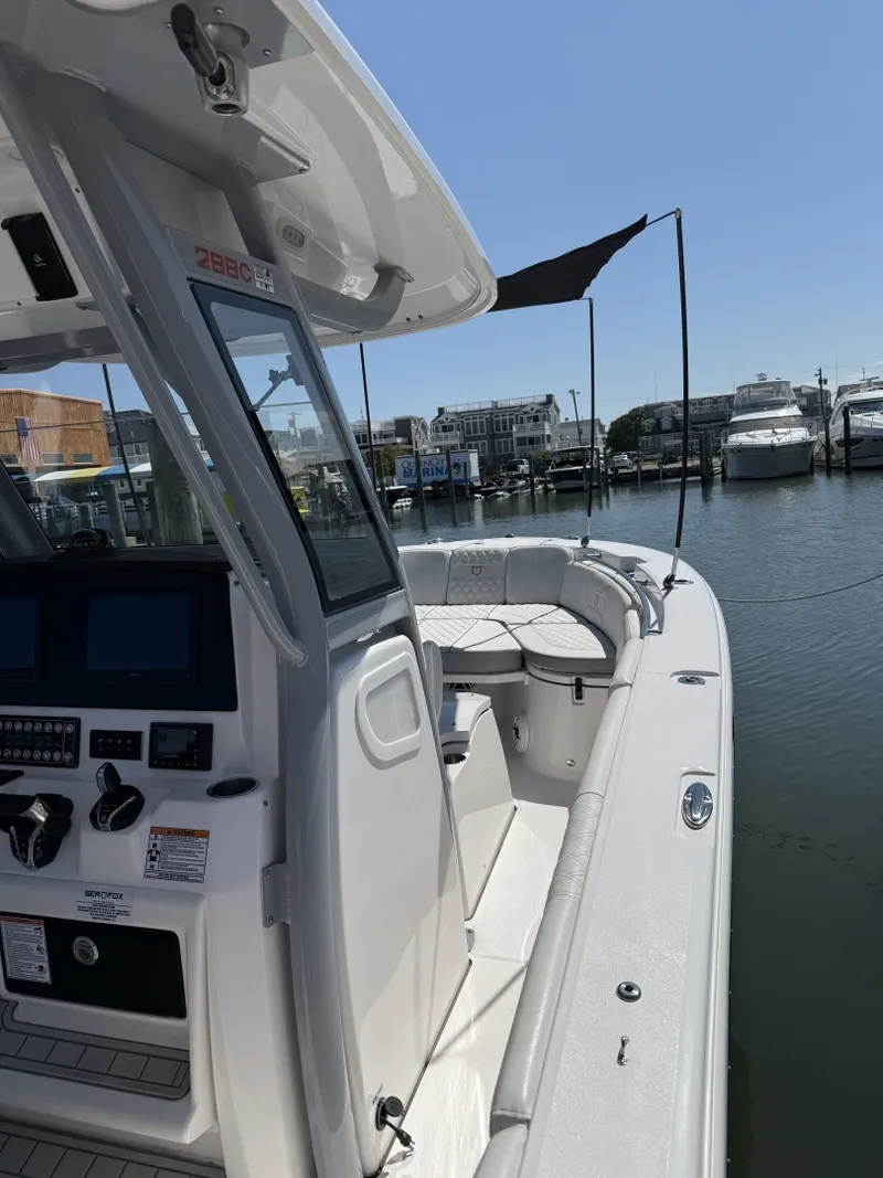 Slide: The Image of Sea Fox 288 Commander 2025 - 7669760