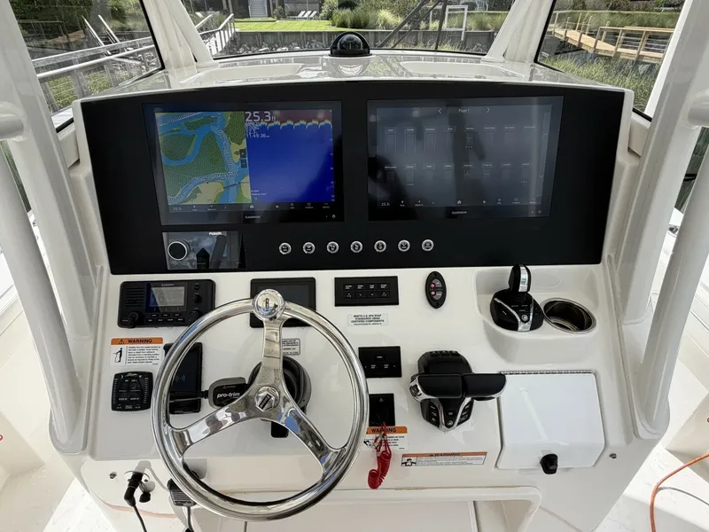 Slide: The Image of Regulator Marine 30XO 2024 - 7669961