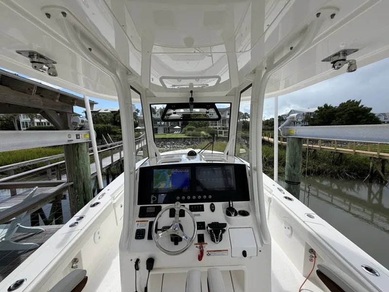 Slide: The Image of Regulator Marine 30XO 2024 - 7669936
