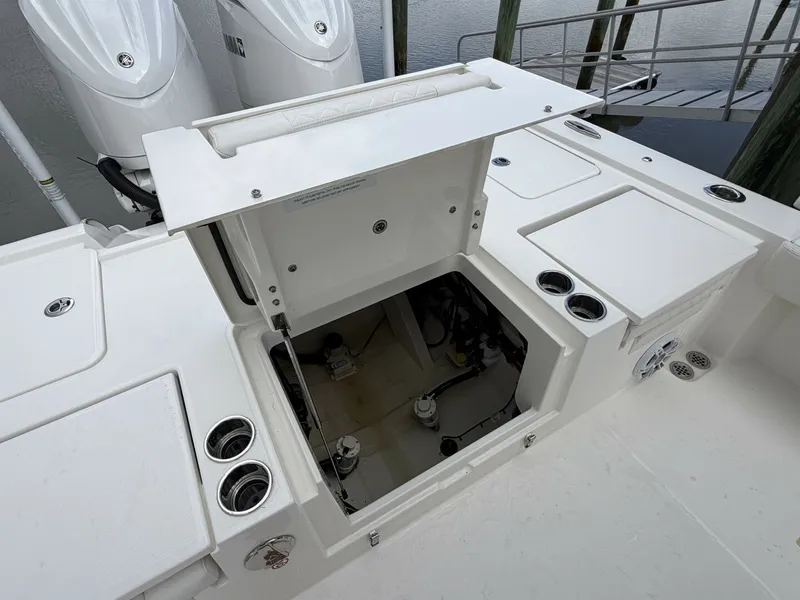 Slide: The Image of Regulator Marine 30XO 2024 - 7669962
