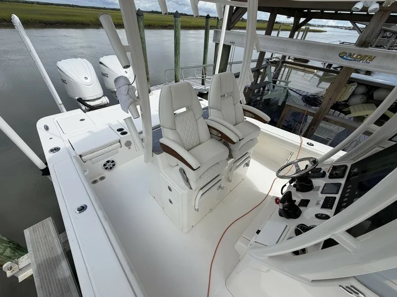 Slide: The Image of Regulator Marine 30XO 2024 - 7669932