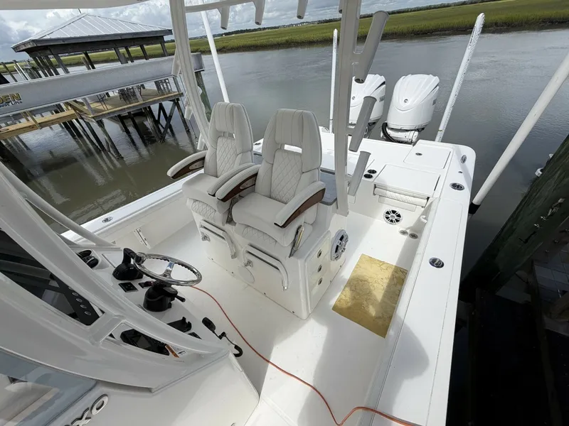 Slide: The Image of Regulator Marine 30XO 2024 - 7669937