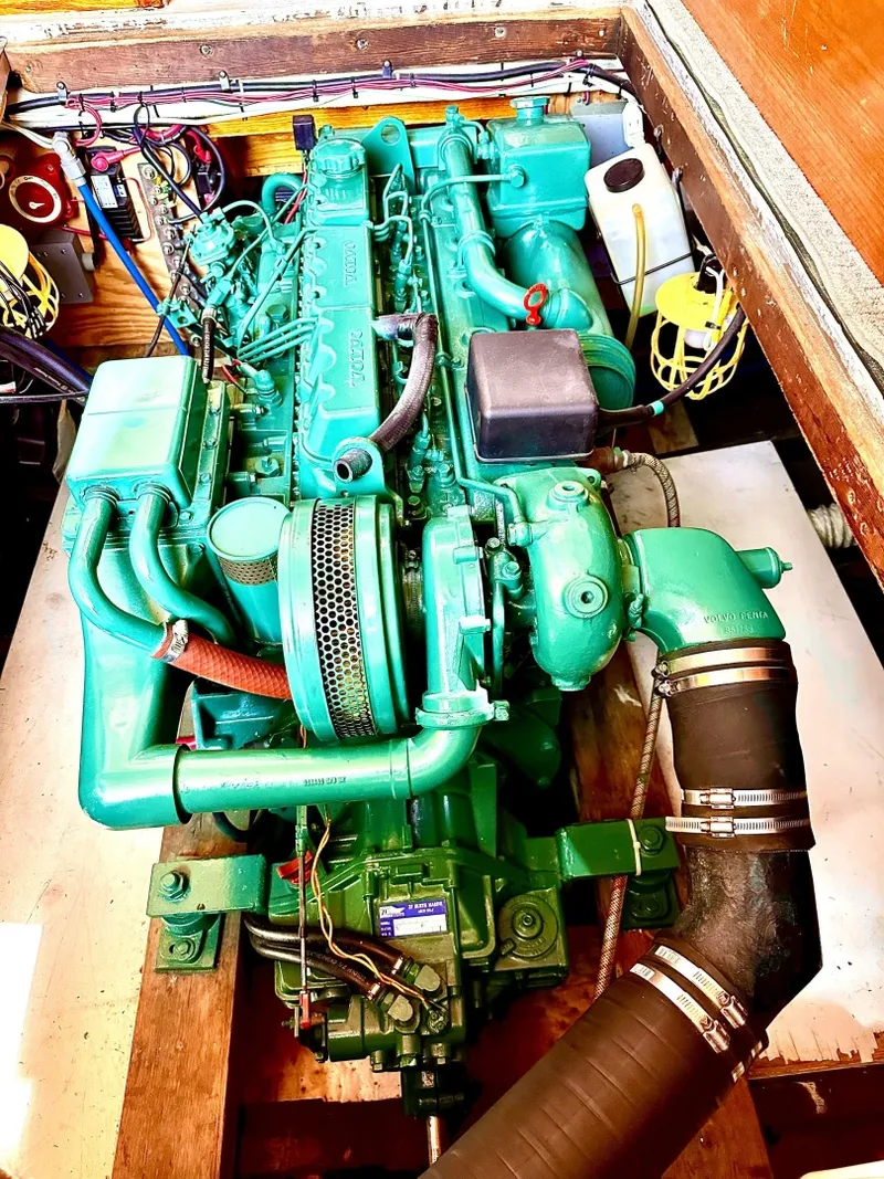 Slide: The Image of Custom Rose Brothers 32 Flybridge 1952 - 7669899
