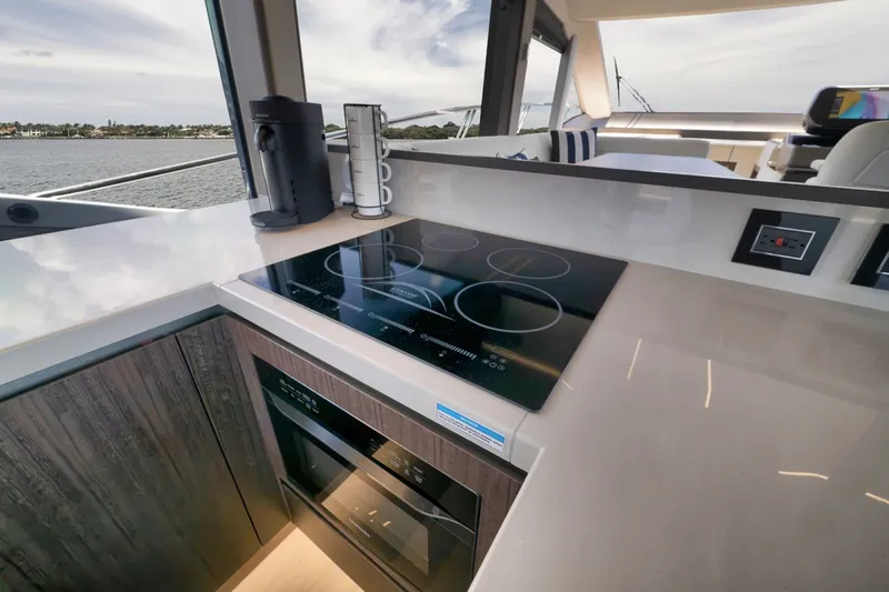 Slide: The Image of Galeon 56 2023 - 7670368