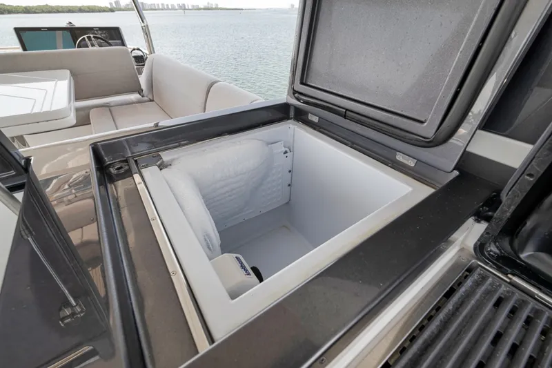 Slide: The Image of Galeon 56 2023 - 7670349