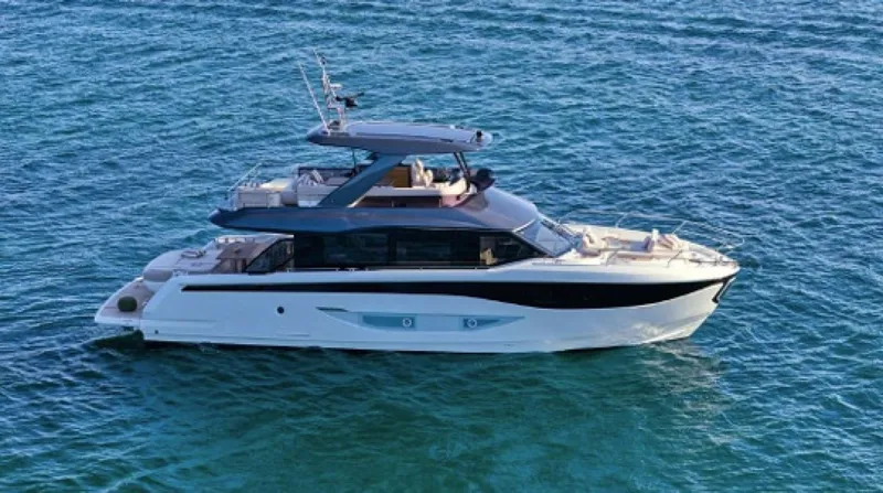 Slide: The Image of Prestige 67 2026 - 7670594