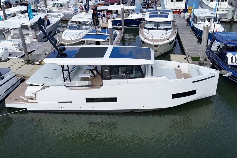 Slide: The Image of De Antonio Yachts 50 Coupe 2027 - 7670715