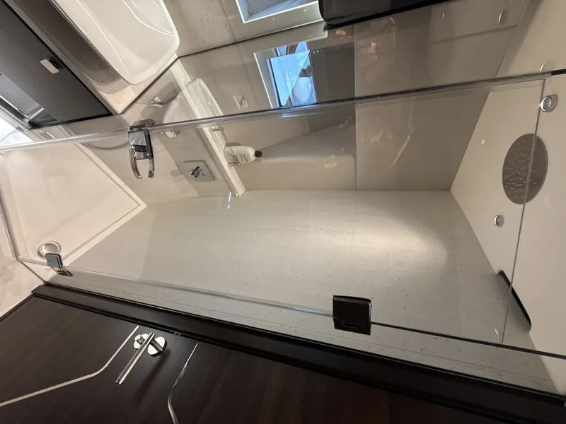Slide: The Image of Sunseeker Predator 65 2023 - 7719469