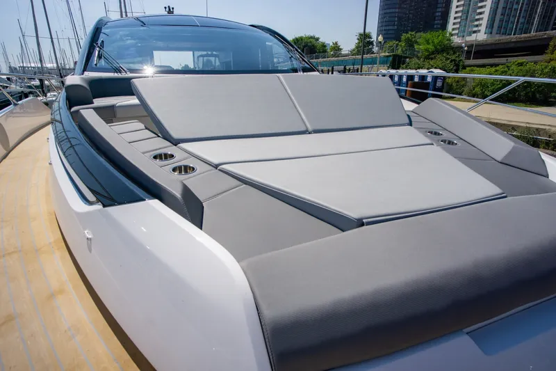 Slide: The Image of Sunseeker Predator 65 2023 - 7671631
