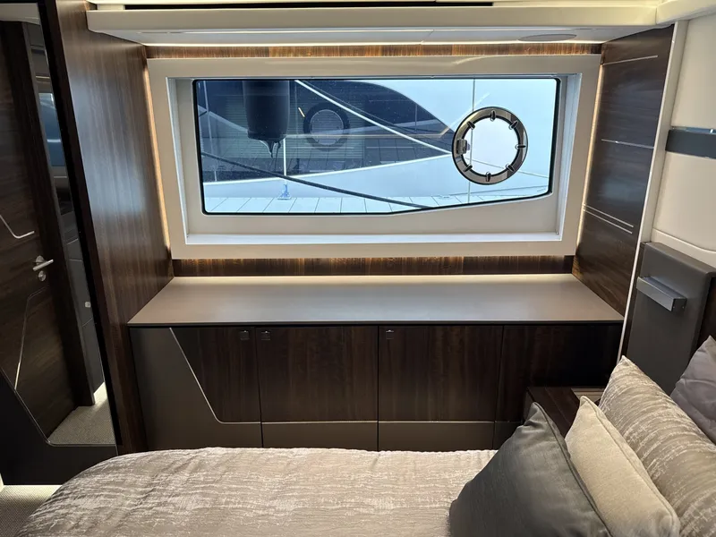 Slide: The Image of Sunseeker Predator 65 2023 - 7719428