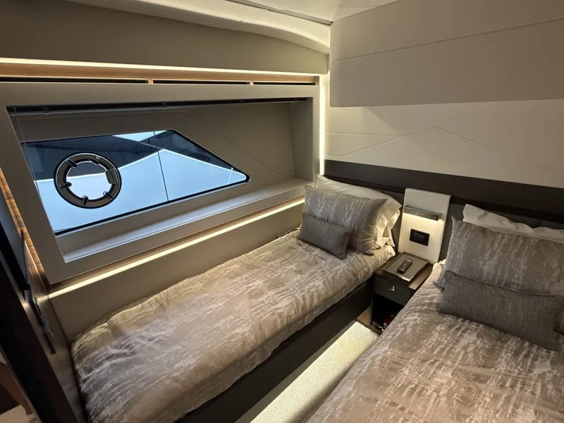 Slide: The Image of Sunseeker Predator 65 2023 - 7719462