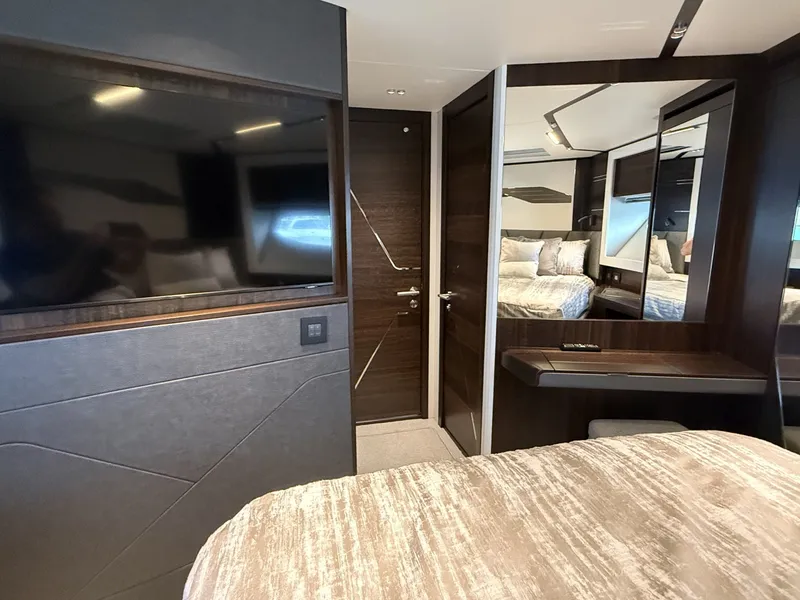 Slide: The Image of Sunseeker Predator 65 2023 - 7719430